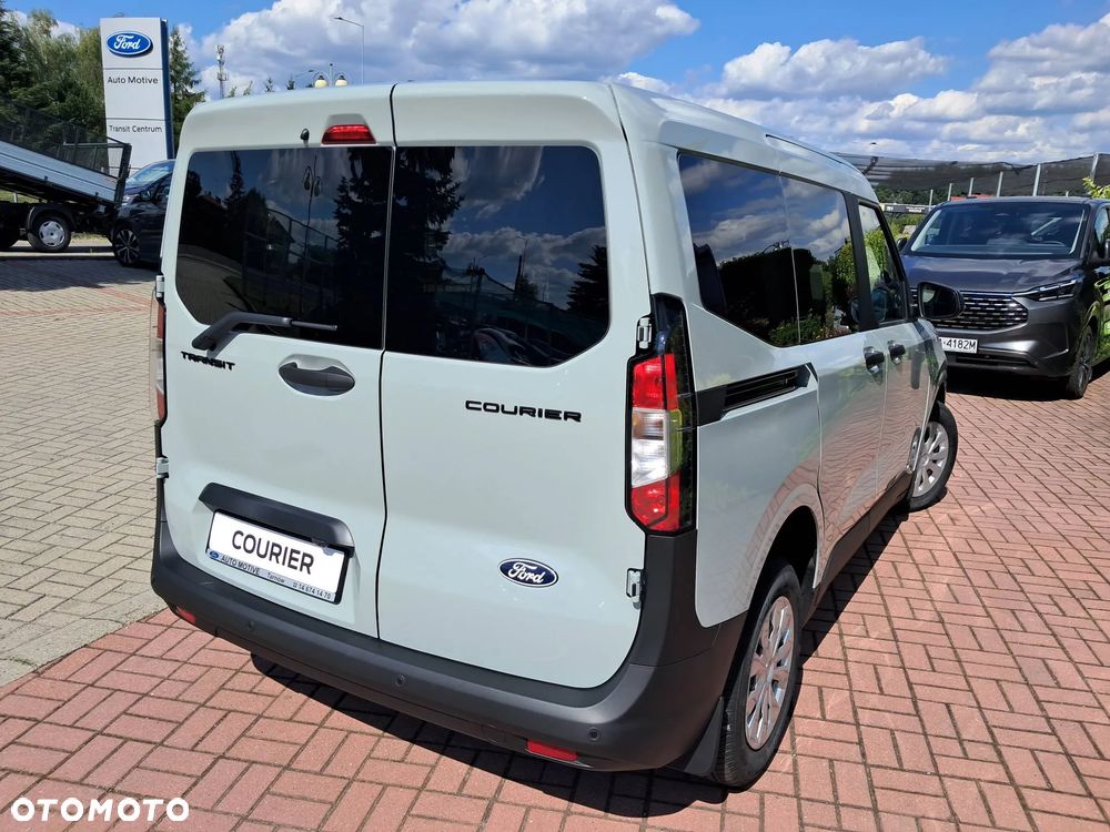 Ford Transit Courier Trend - 12