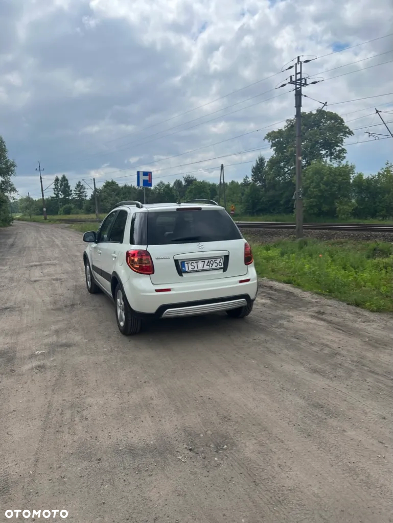 Suzuki SX4 - 8