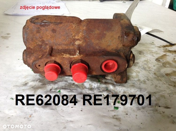 Pompka hamulcowa RE179701 RE62084 880412 John Deere 7600 7700 7800 6800 6900 7210 7610