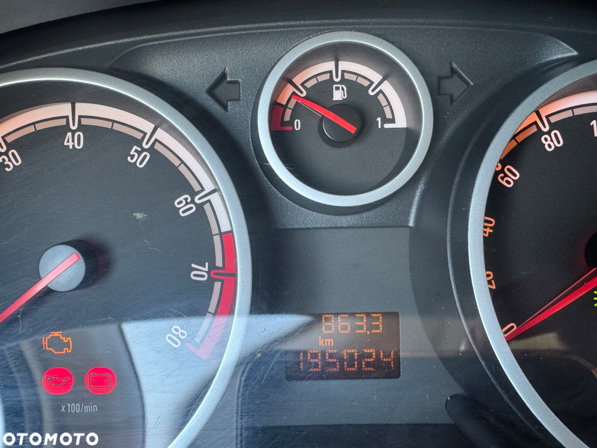 Opel Corsa 1.2 16V Cosmo - 12