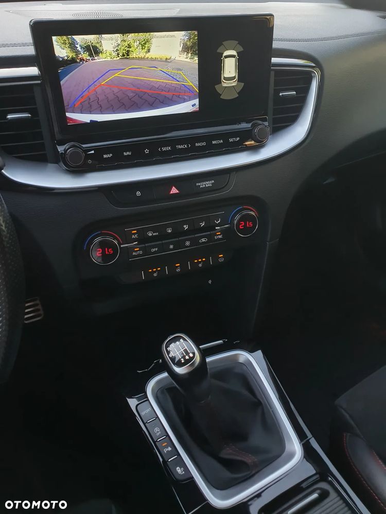 Kia ProCeed 1.6 T-GDI GT - 10