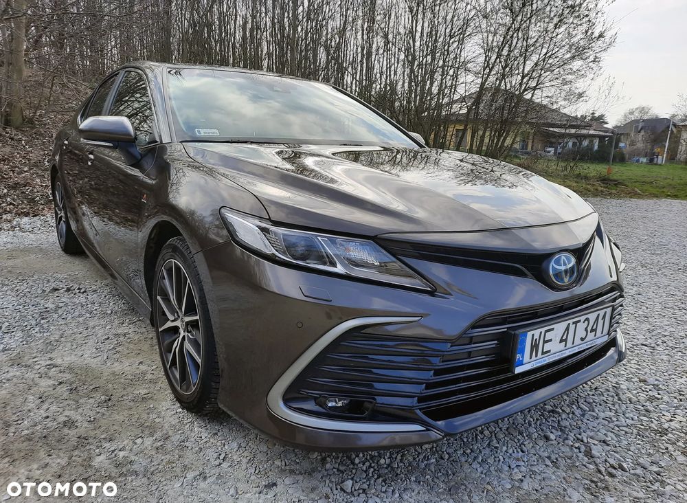 Toyota Camry 2.5 Hybrid Prestige CVT - 2