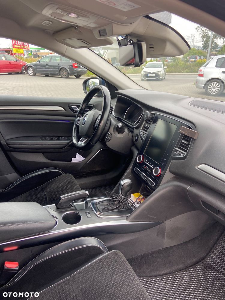 Renault Megane 1.5 dCi Bose EDC - 9
