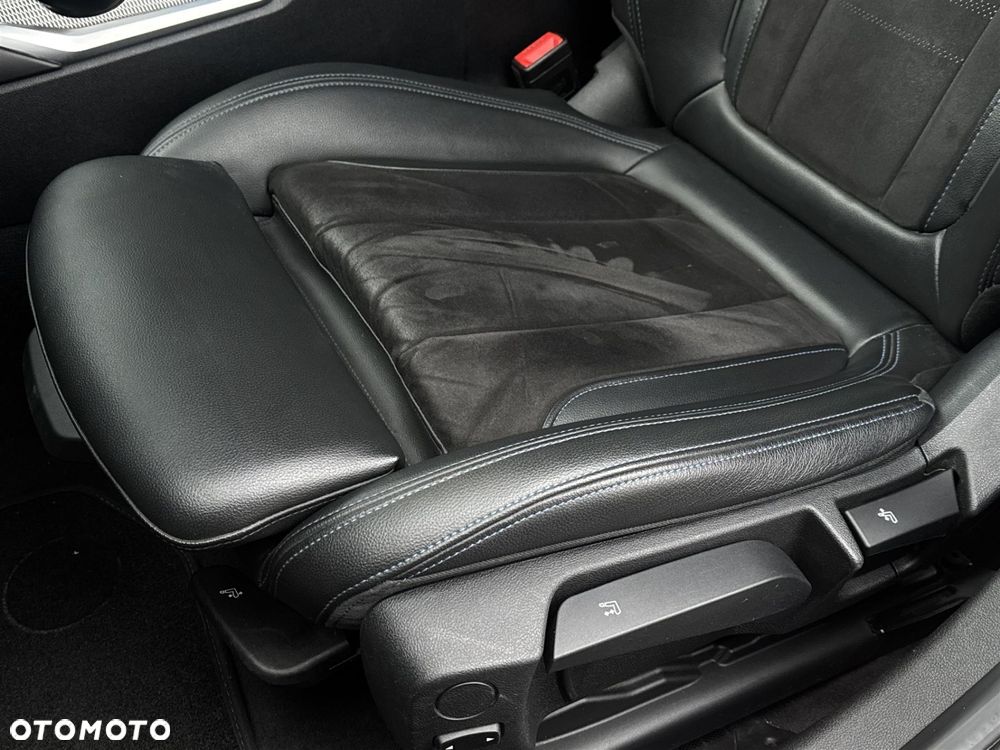 BMW Seria 3 318i - 20
