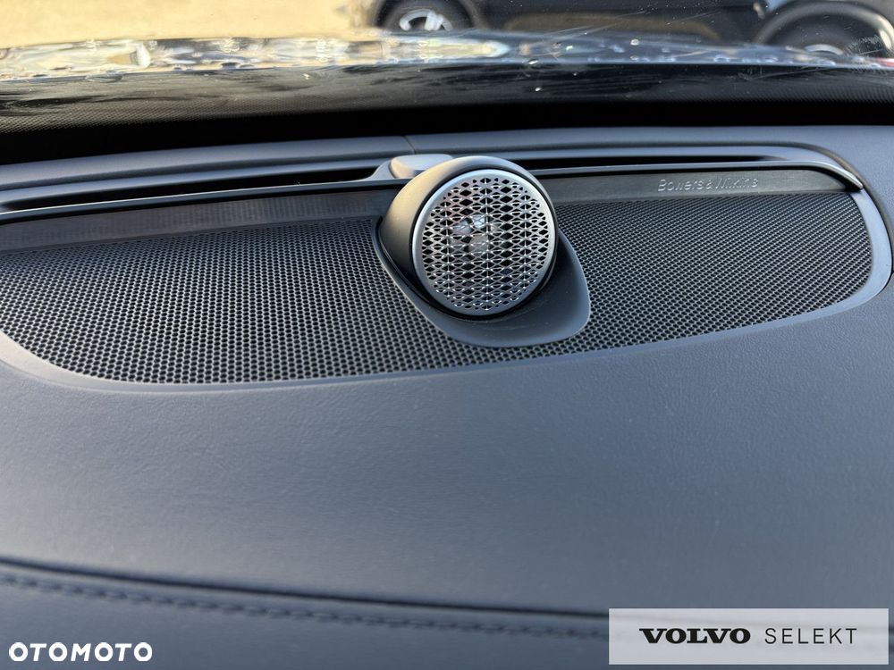 Volvo XC 90 - 23