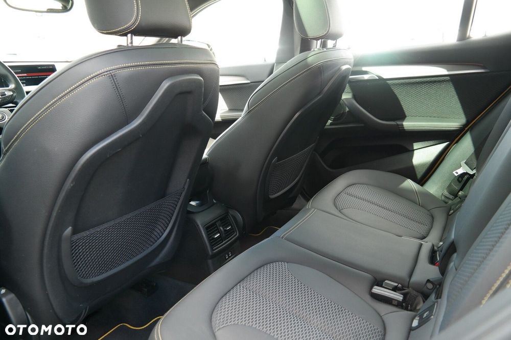 BMW X2 - 10