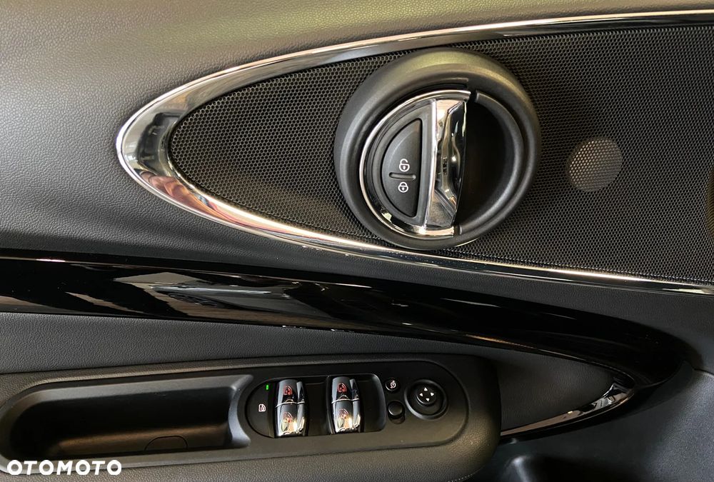 MINI John Cooper Works ALL4 sport - 19