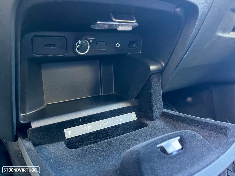Citroën C4 PureTech 130 Stop&Start SHINE - 36