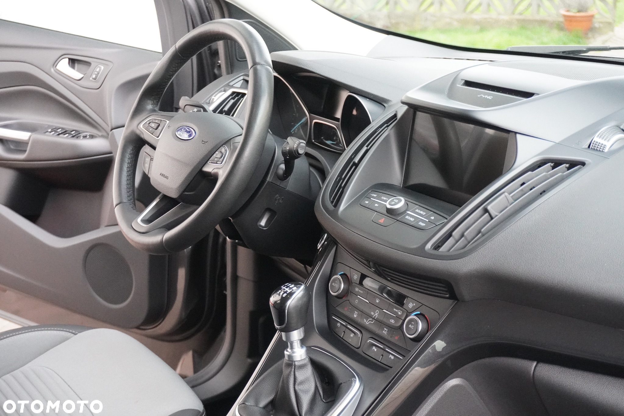 Ford Kuga 2.0 TDCi FWD Titanium Plus - 4