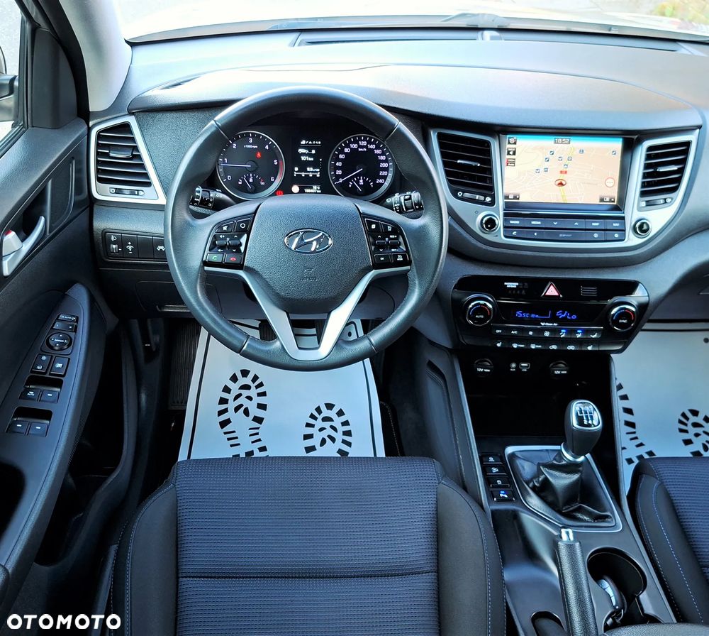 Hyundai Tucson 2.0 CRDI 2WD Style - 32