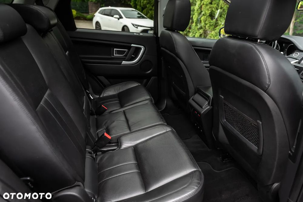 Land Rover Discovery Sport D180 R-Dynamic HSE - 34
