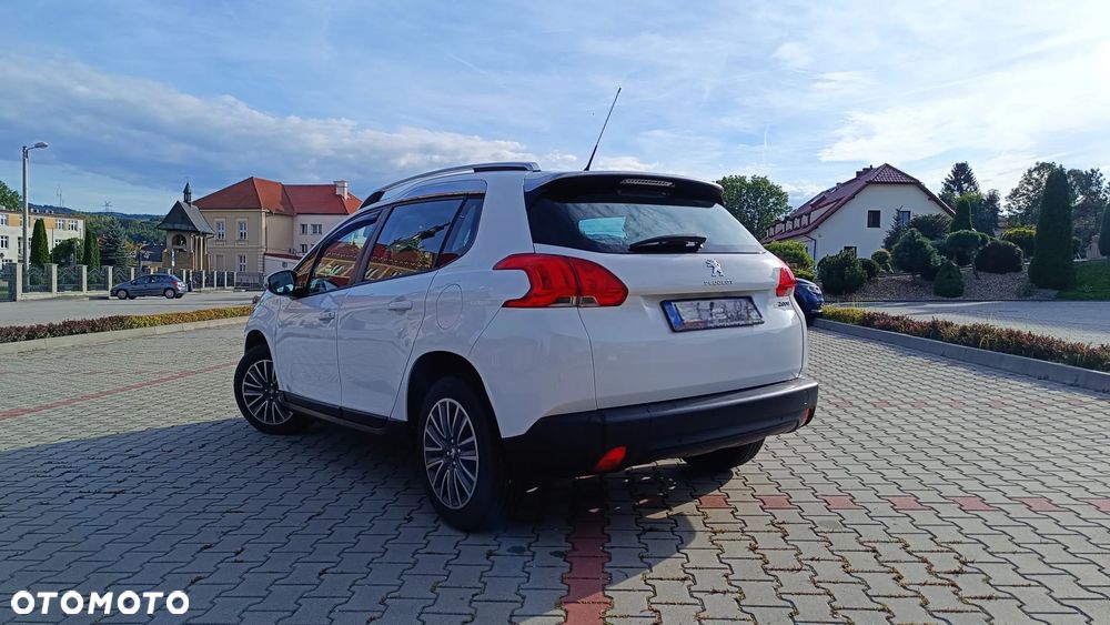 Peugeot 2008 - 5