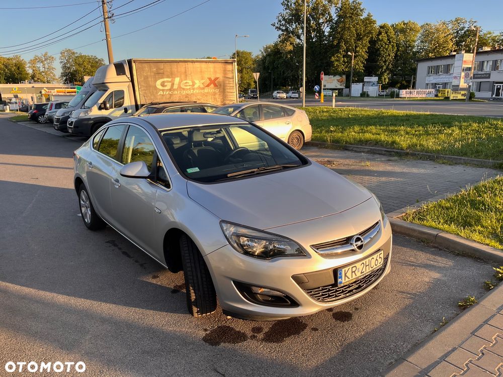 Opel Astra 1.6 Business - 10