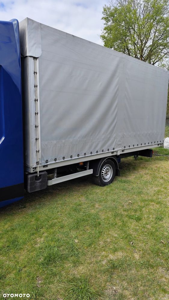 Volkswagen Crafter - 2