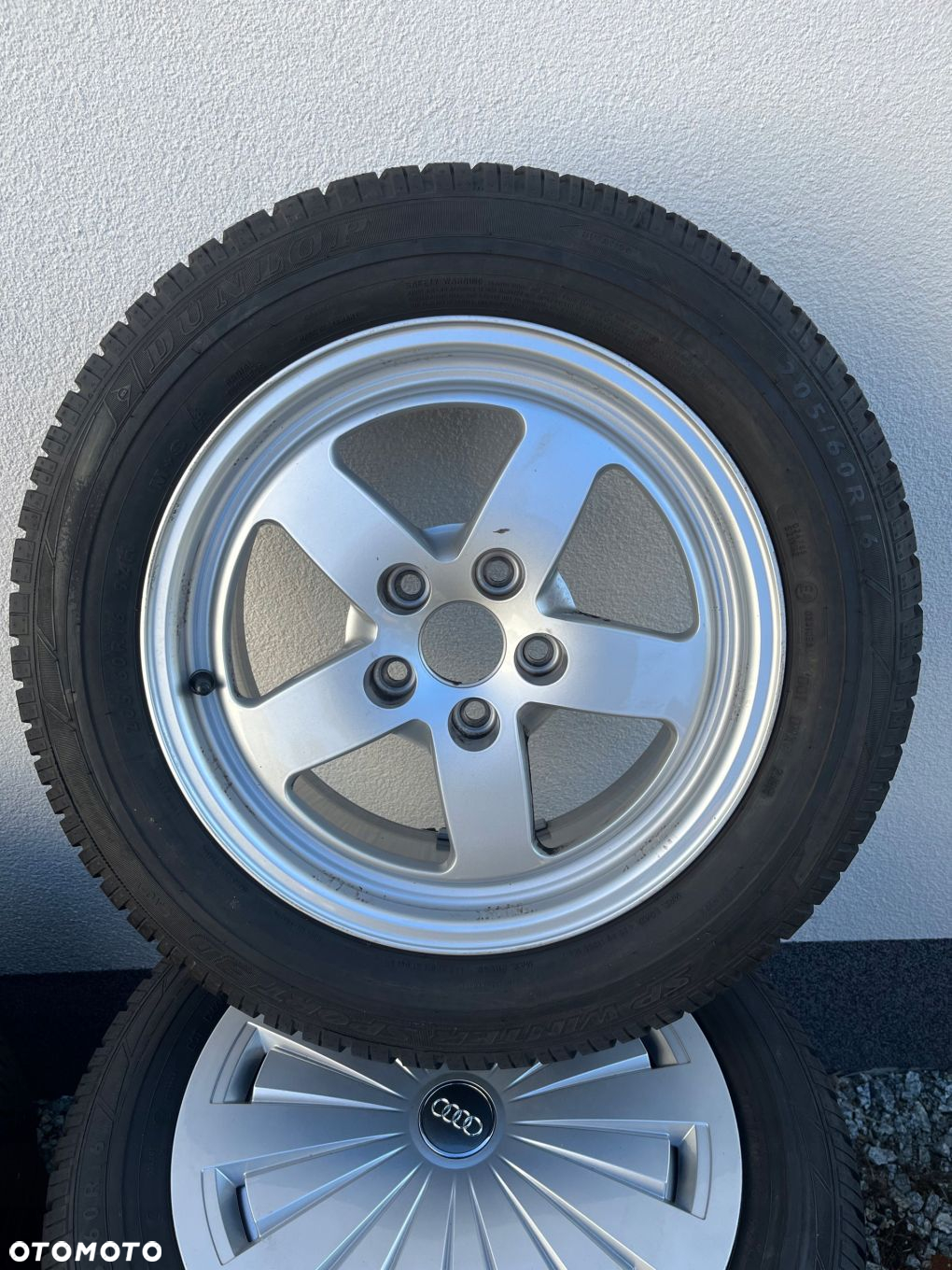 Koła Audi A4 8W0 B8 B9 205 60 16 Dunlop zima - 2