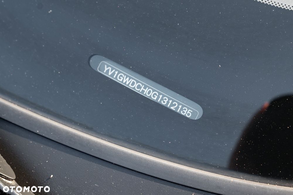 Volvo V60 D6 AWD Plug-in Hybrid Summum - 28