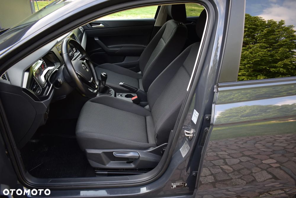 Volkswagen Polo - 23