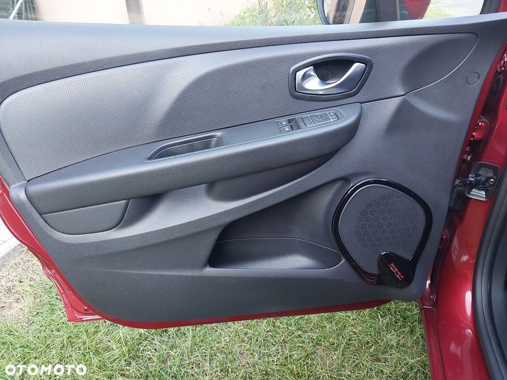 Renault Clio (Energy) TCe 90 Start & Stop INTENS - 9