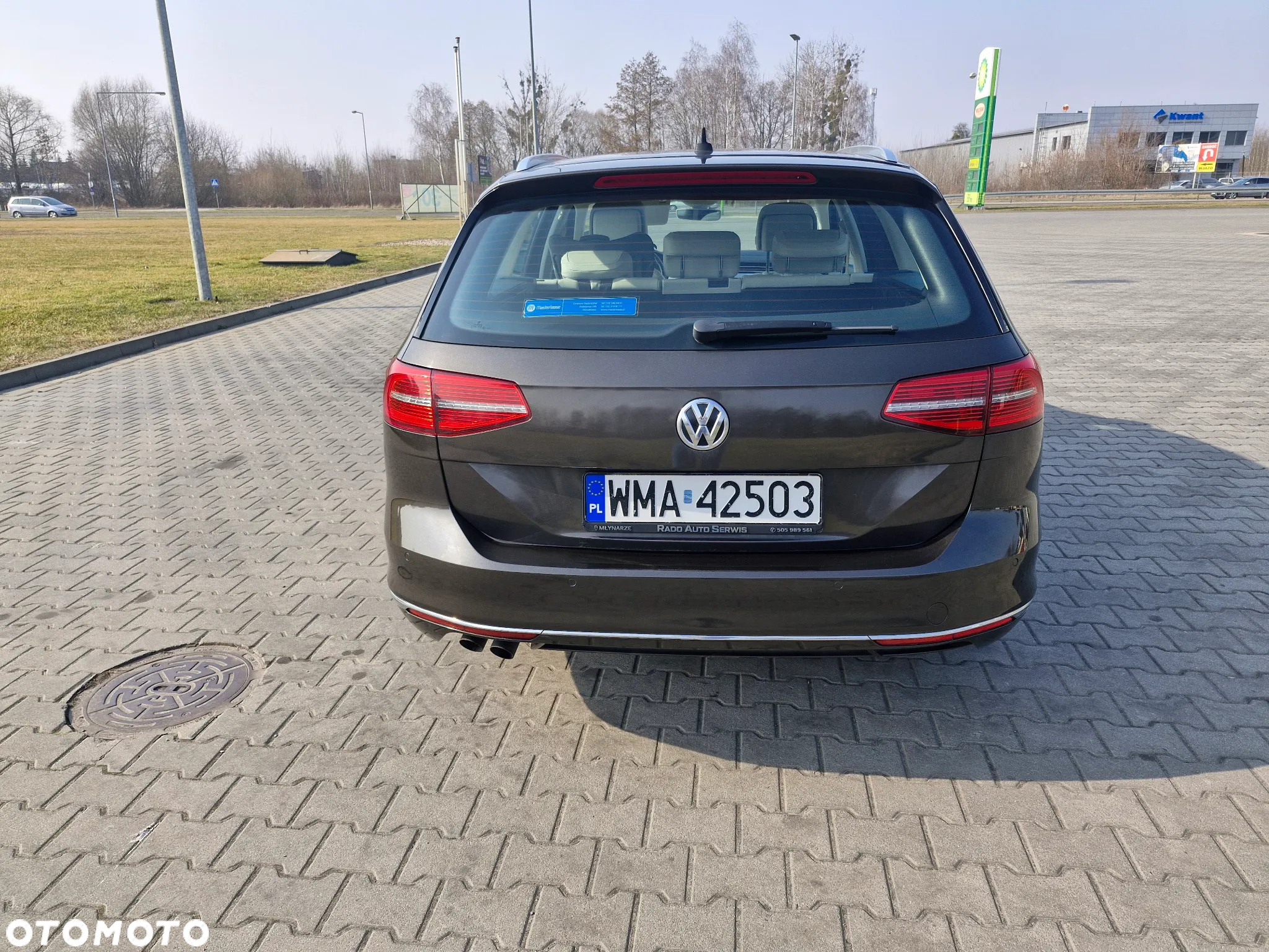 Volkswagen Passat - 13