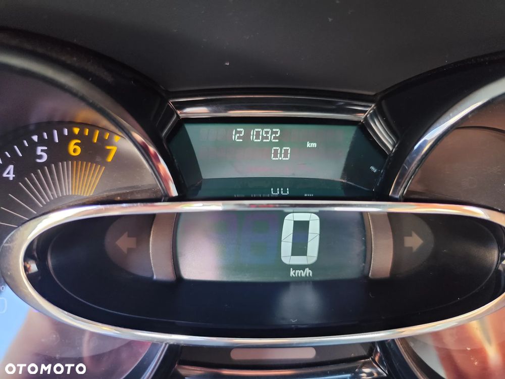 Renault Clio 1.2 16V Alize Euro5 - 23