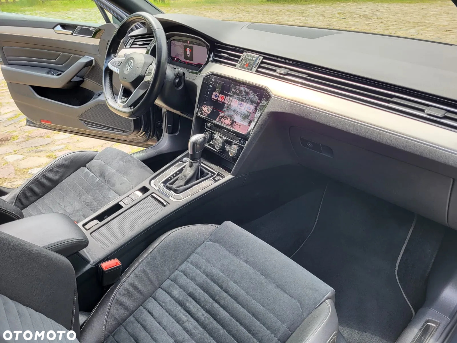 Volkswagen Passat 2.0 TSI Business DSG - 13