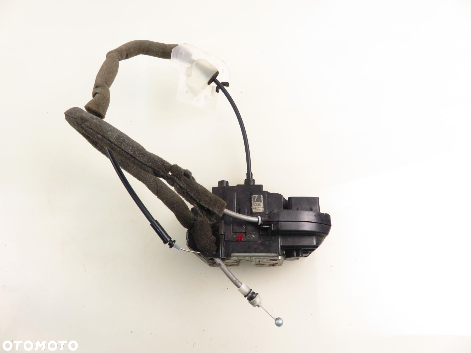 ZAMEK PRAWY PRZEDNI NISSAN QASHQAI I - 6