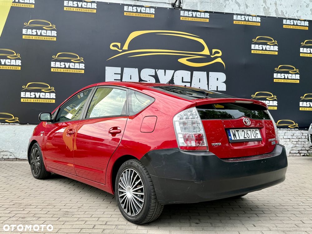 Toyota Prius 1.5 VVT-i Prestige - 4