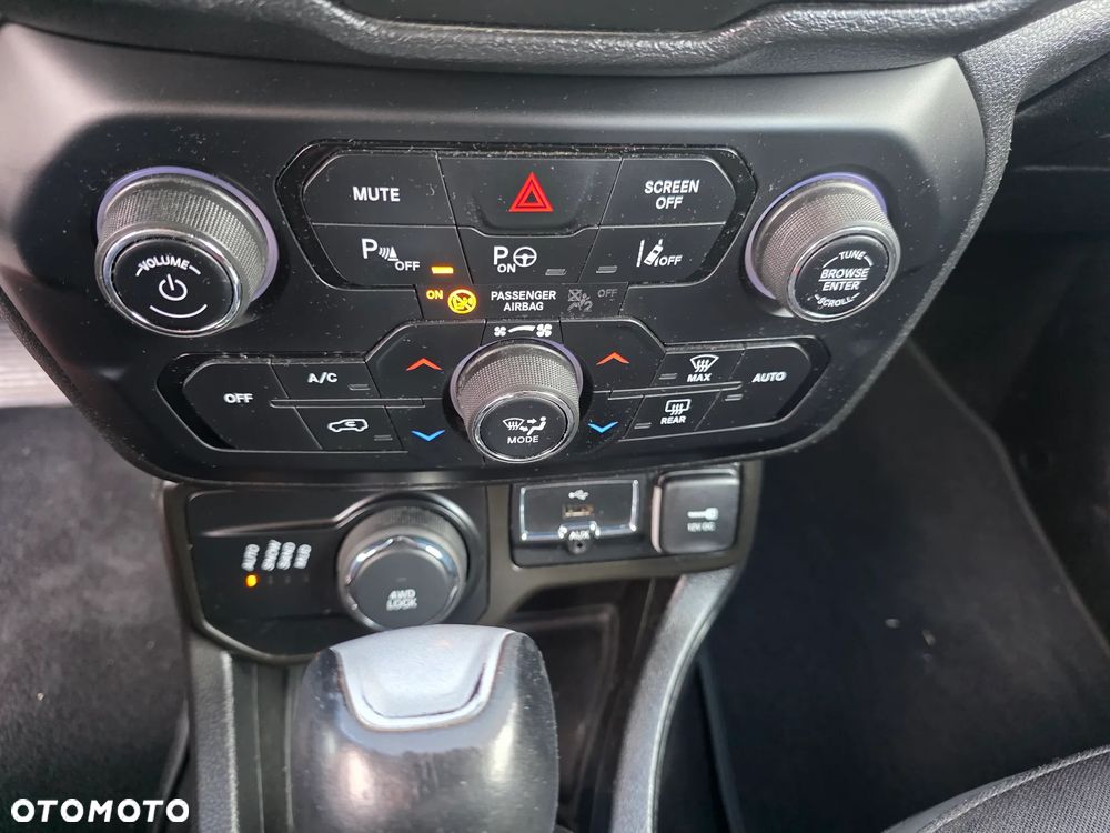 Jeep Renegade 1.3 T-GDI Automatik Limited - 19