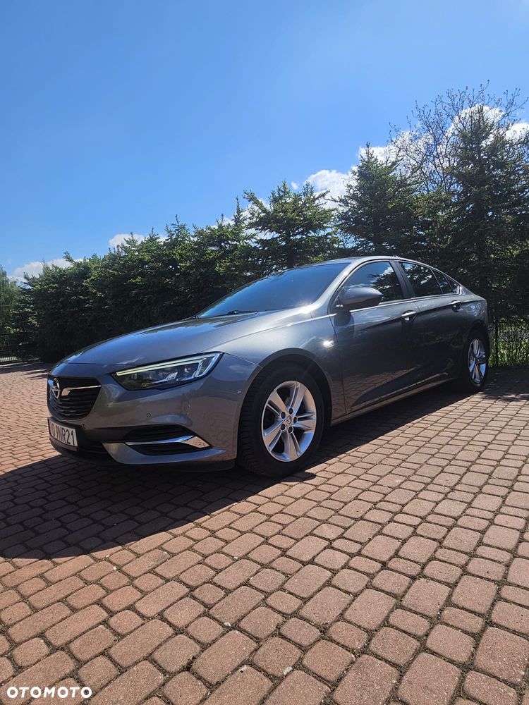 Opel Insignia - 1