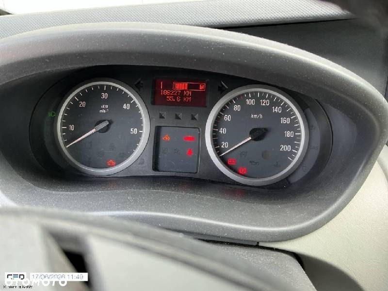 Opel Vivaro - 25