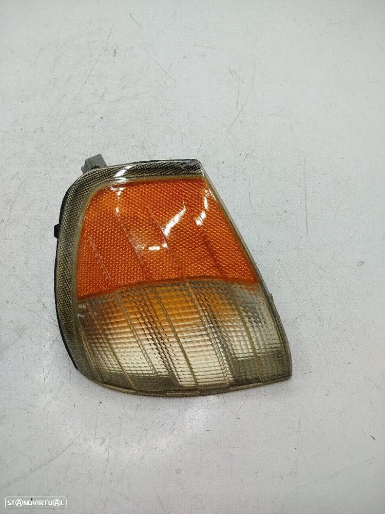 Farolim De Pisca Frente Esq Mercedes-Benz C-Class (W202) - 2