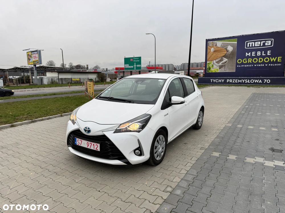 Toyota Yaris Hybrid 100 Premium
