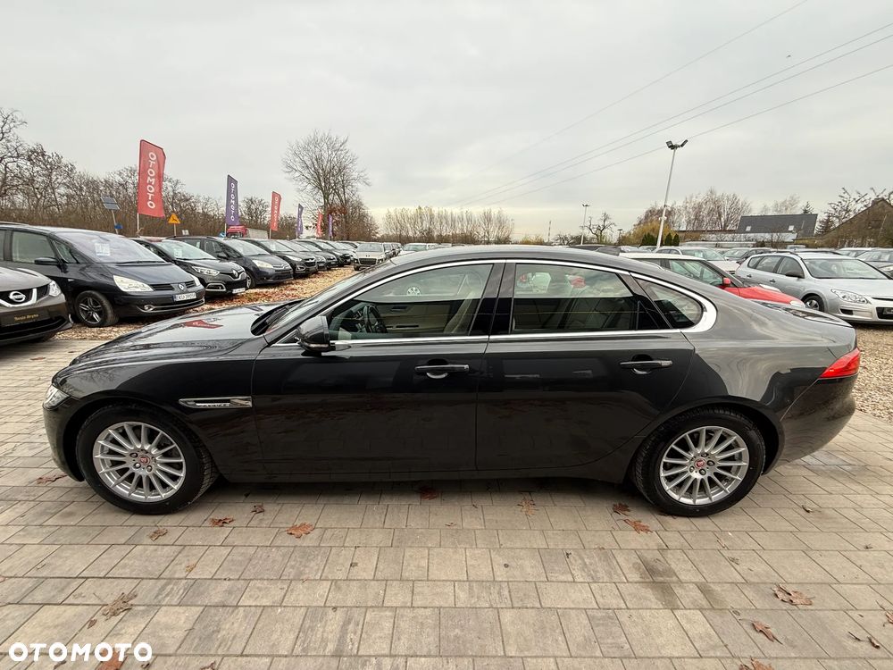 Jaguar XF E-Performance Prestige - 13