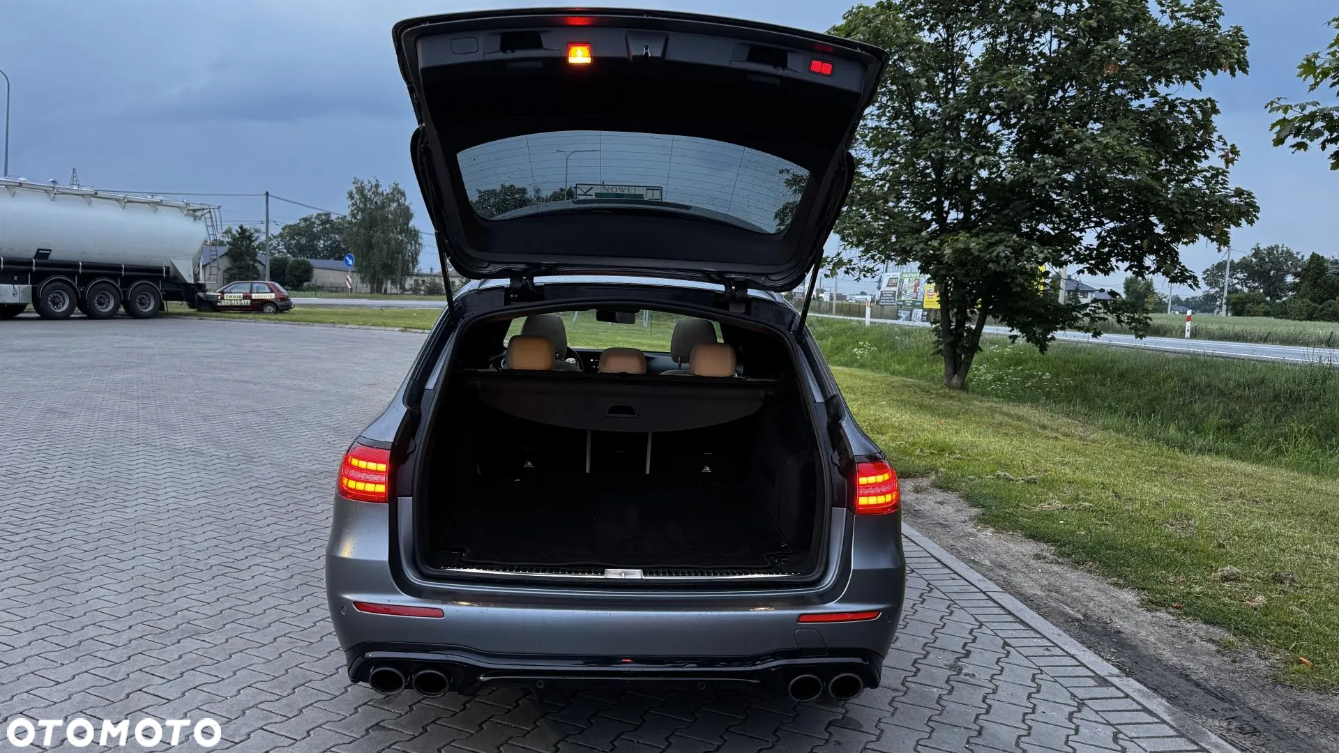 Mercedes-Benz Klasa E AMG 53 4-Matic+ - 6