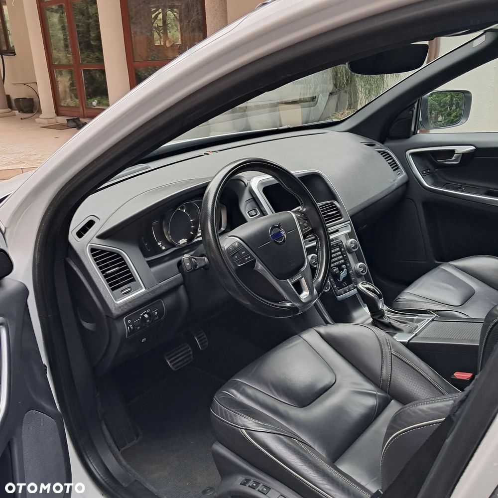 Volvo XC 60 D4 R-Design - 7