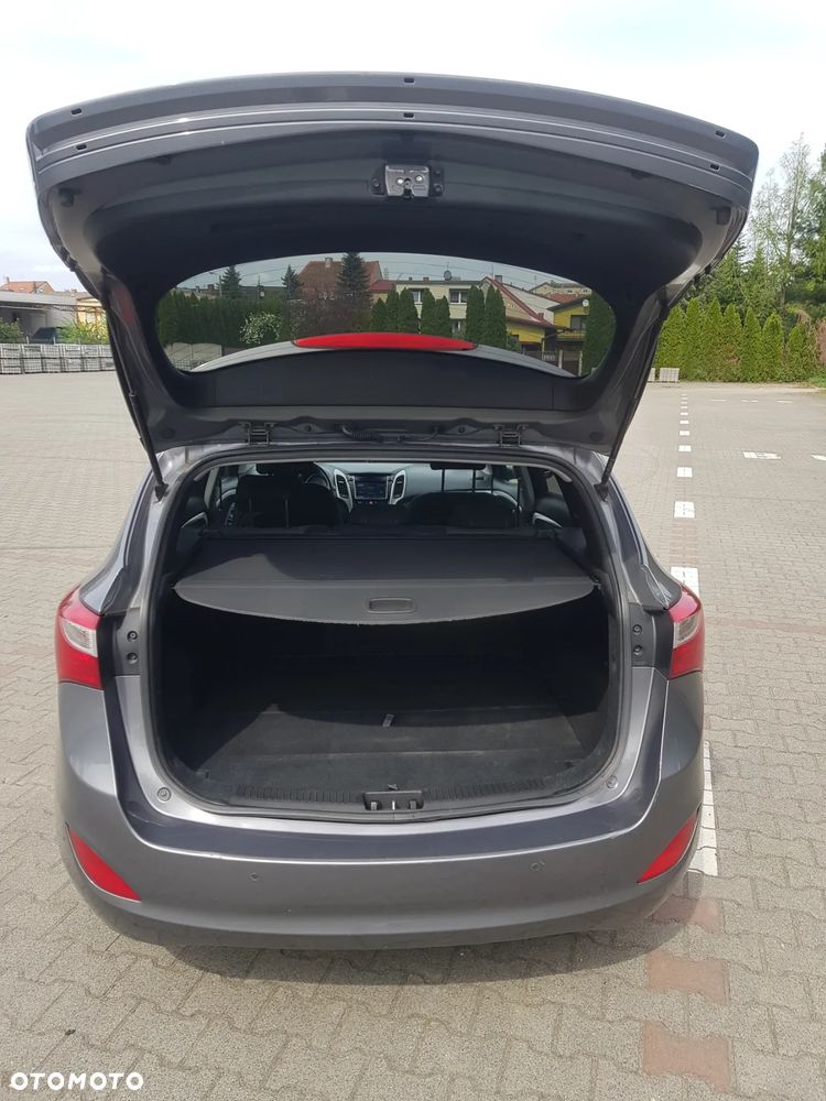 Hyundai i30 1.6 CRDi Classic - 8