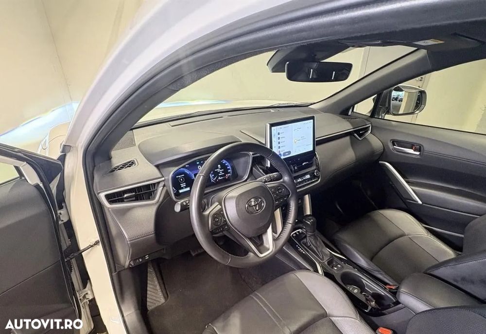 Toyota Corolla 2.0 HSD Exclusive Plus - 14