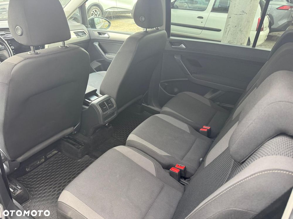 Volkswagen Touran 1.5 TSI EVO Trendline - 2
