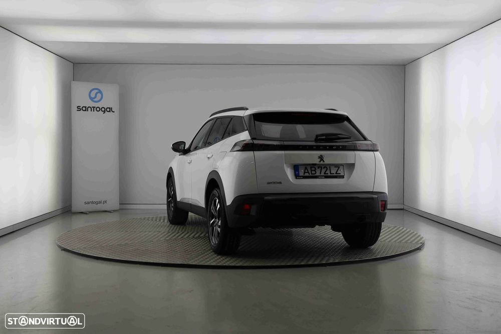 Peugeot 2008 1.2 PureTech Allure - 4