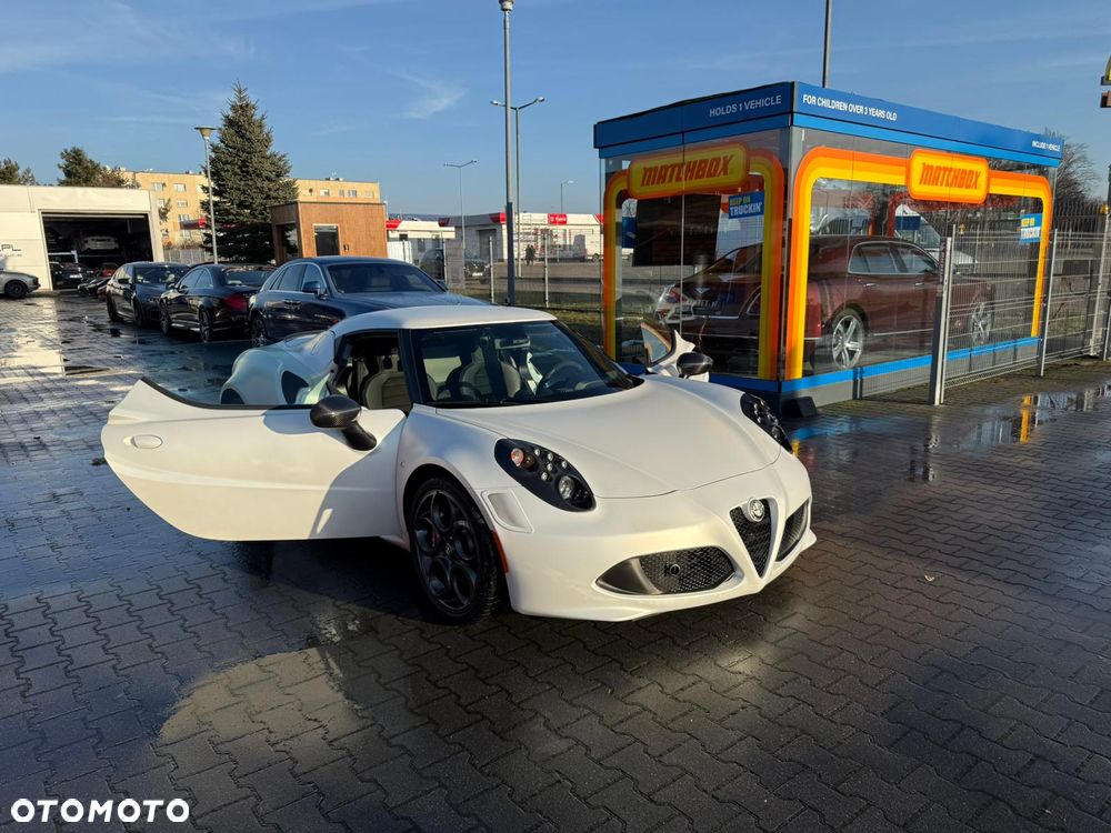 Alfa Romeo 4C 1.8 TBi - 10