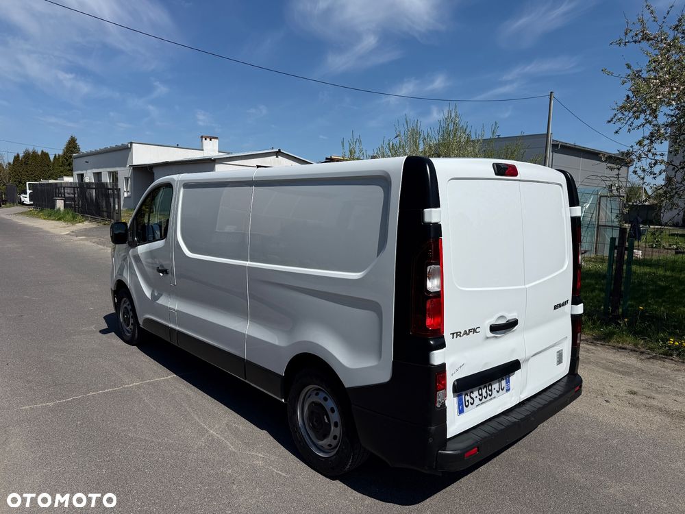 Renault Trafic - 11
