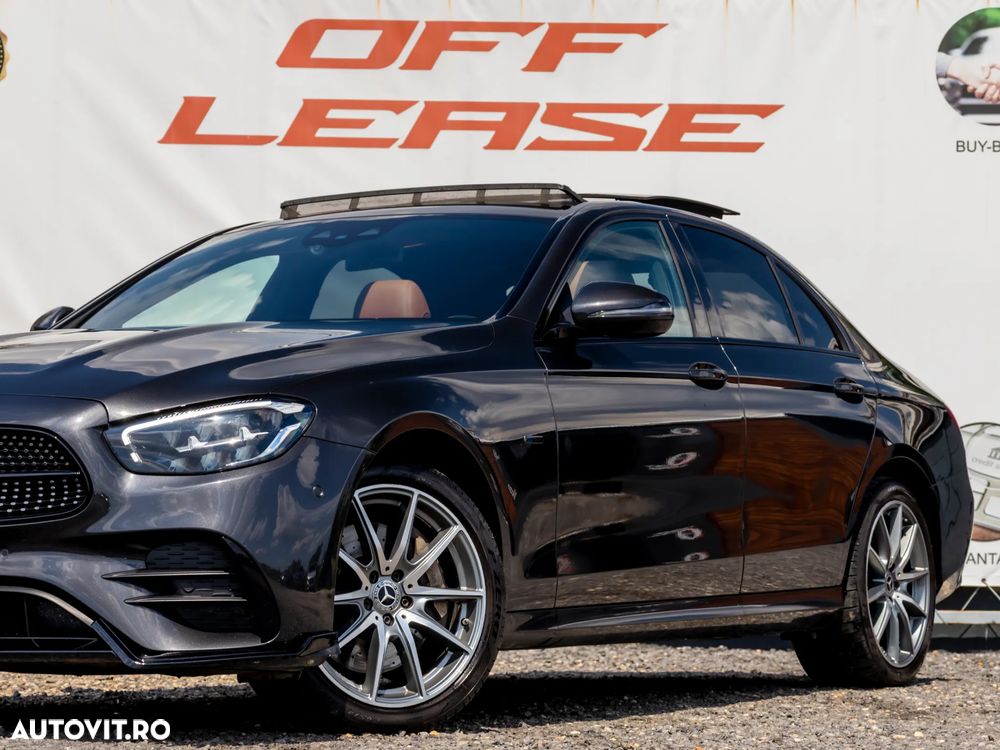 Mercedes-Benz E 300 de 4Matic 9G-TRONIC AMG Line - 9