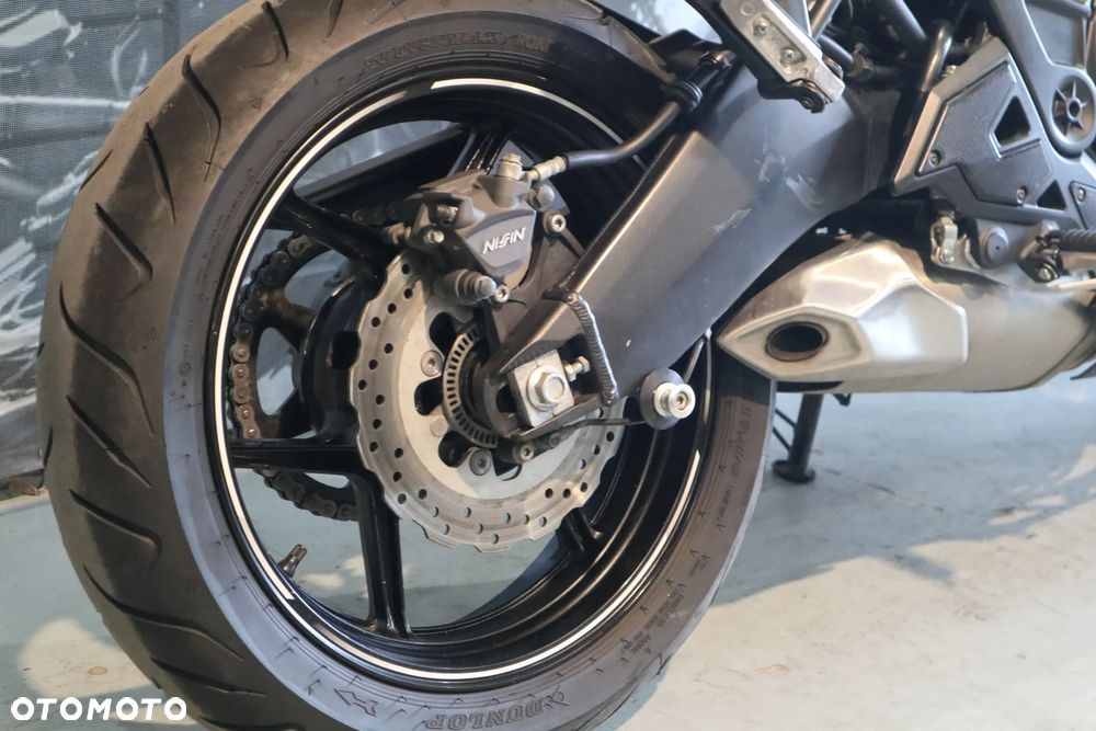 Kawasaki Versys 650 - 23
