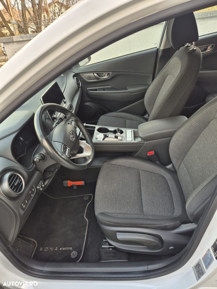 Hyundai KONA e-Kong - 7