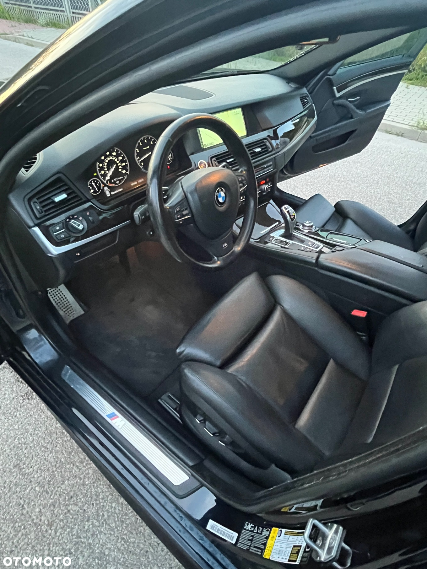 BMW Seria 5 535i xDrive - 17