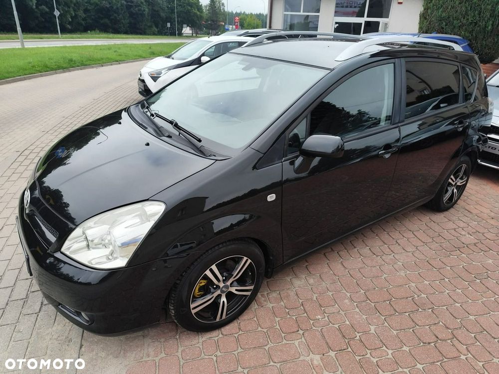 Toyota Corolla Verso - 12
