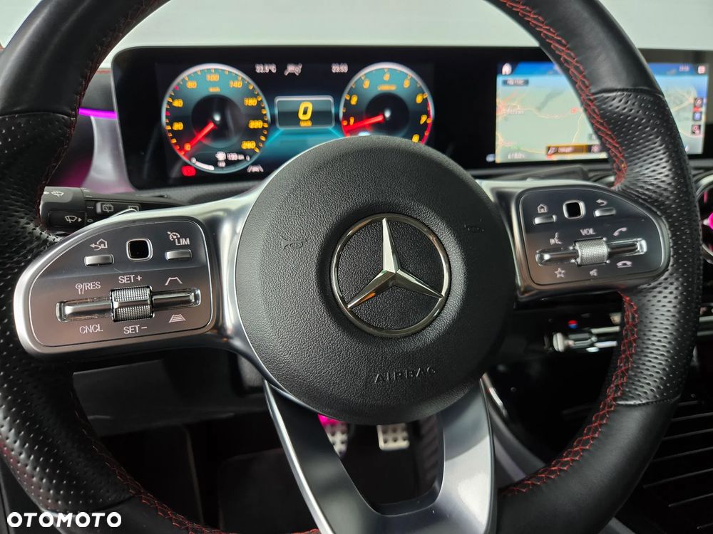 Mercedes-Benz CLA 200 7G-DCT AMG Line - 22
