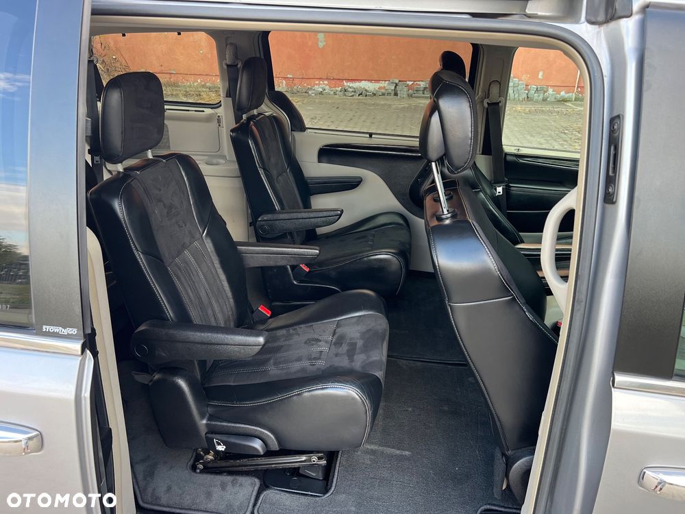 Lancia Voyager 2.8 Multijet 16v Platinum - 12