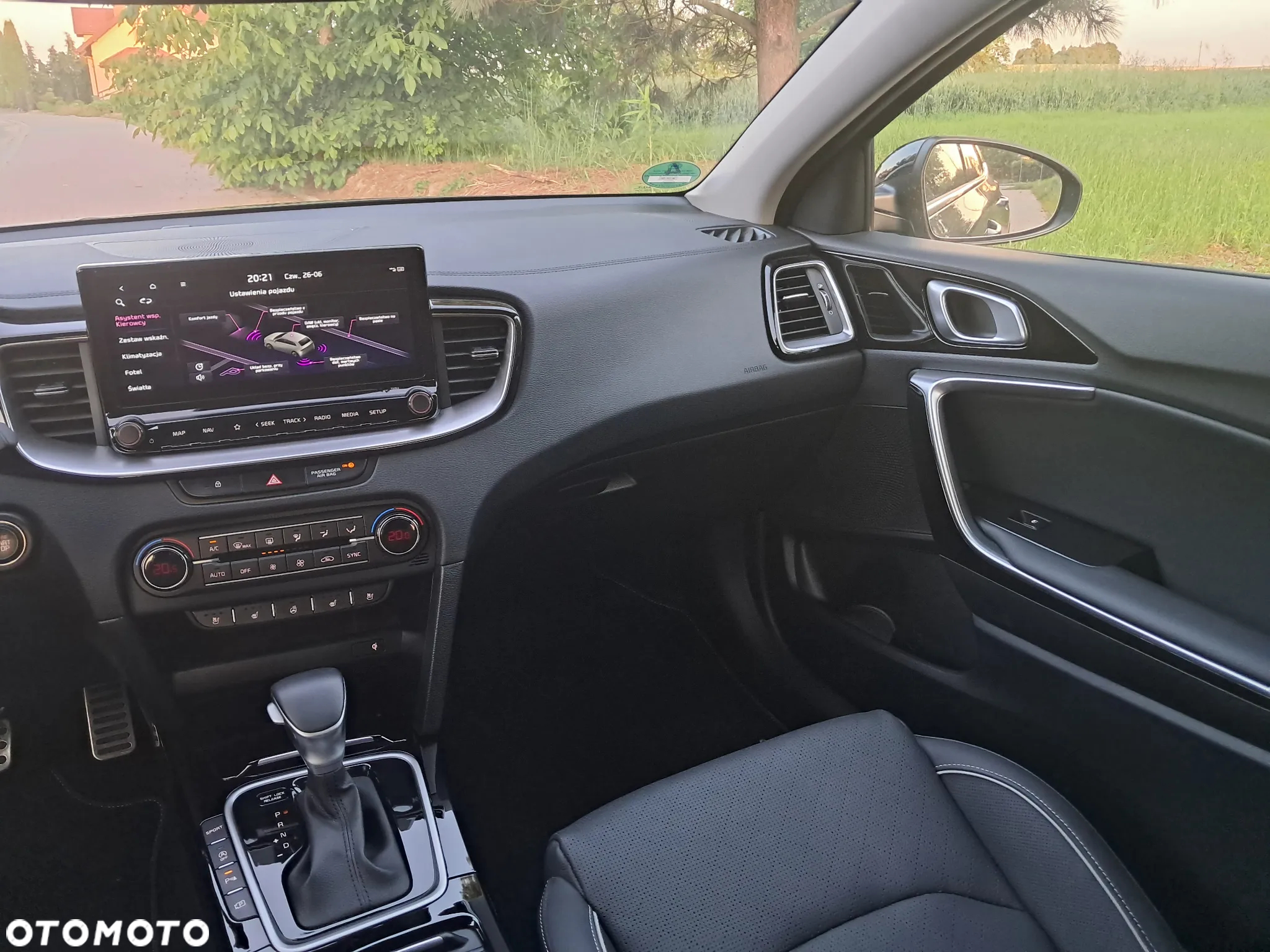 Kia XCeed 1.6 T-GDI Business Line DCT - 13