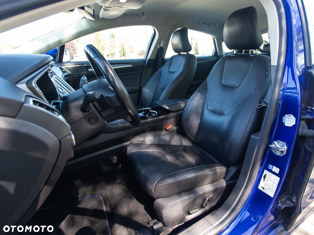 Ford Mondeo 2.0 EcoBoost STart-Stopp Autom Titanium - 22